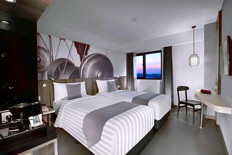 Superior Double room with pool view
