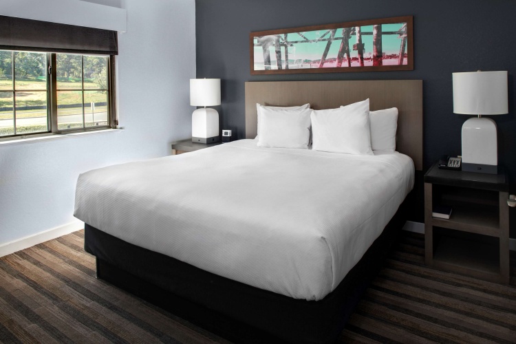 2 Bedrooms Suite