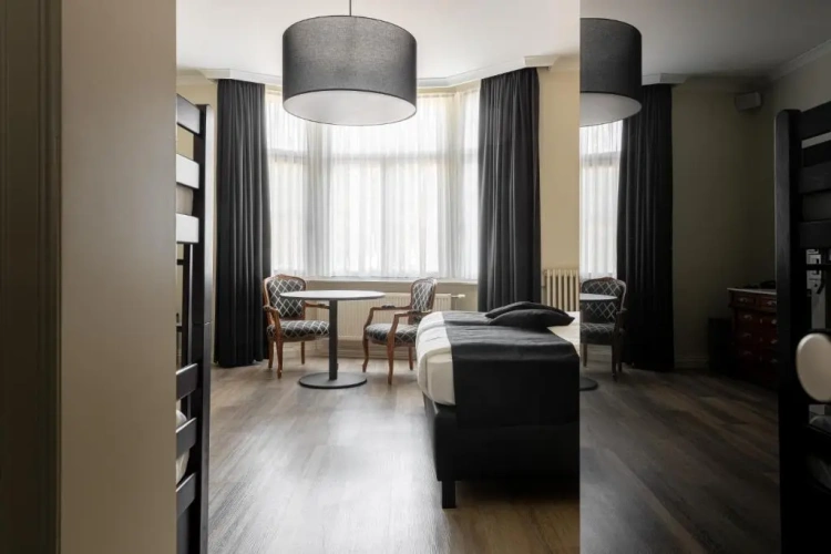 Superior Twin room with city view