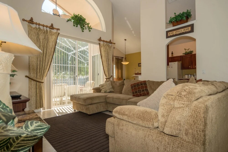 FC121PP Four Corners - Five Bedroom Home
