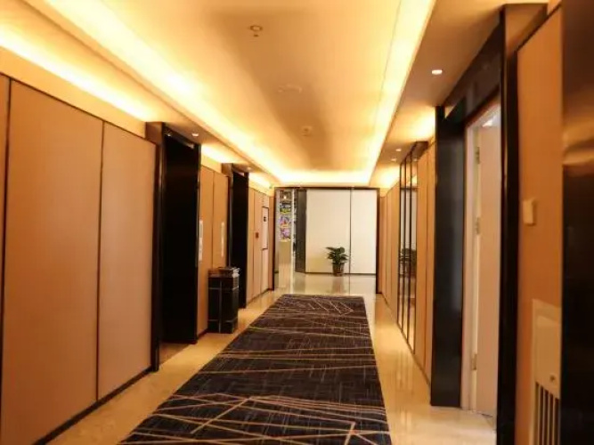Huashun Hotel
