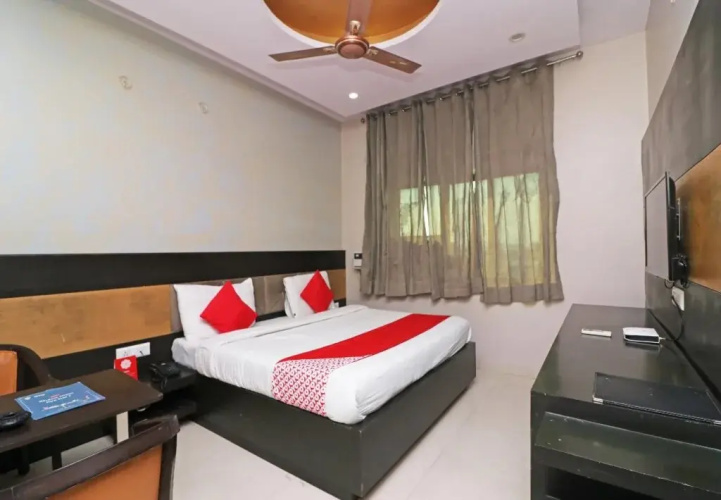 Rc Hotel By OYO Rooms
