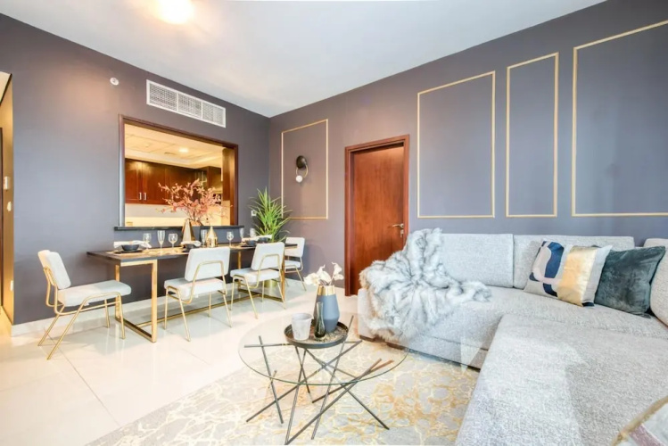 Radiant Urban Retreat With Iconic Burj Khalifa Vws