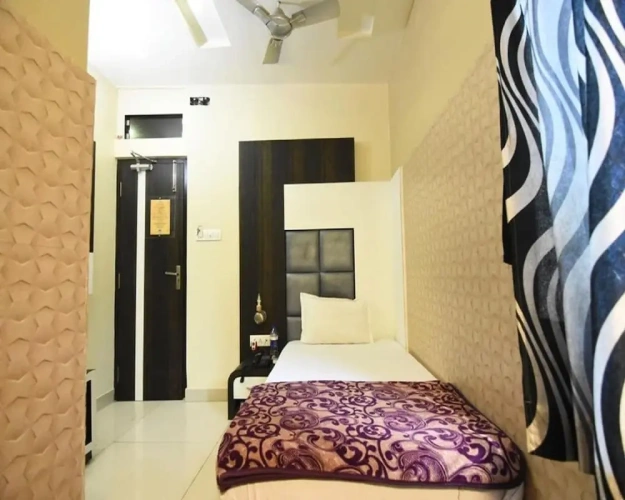 Deluxe Single room