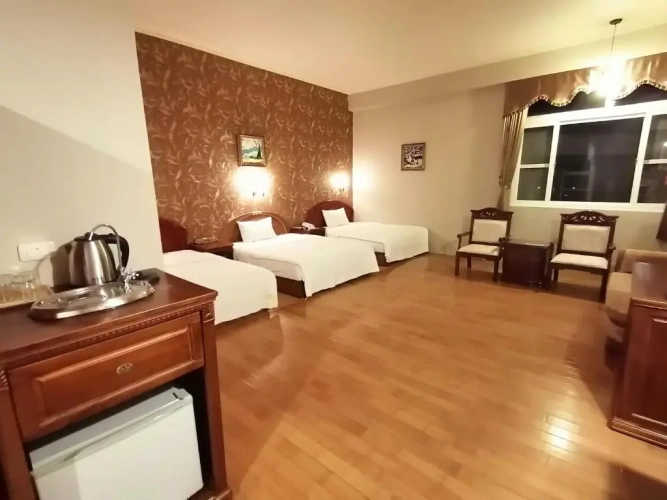 Deluxe Family Suite