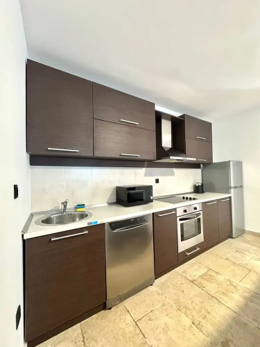Sunny Bay Apartments