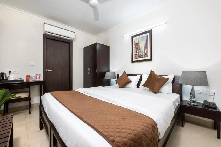 Palm Stay - Studios & Rooms