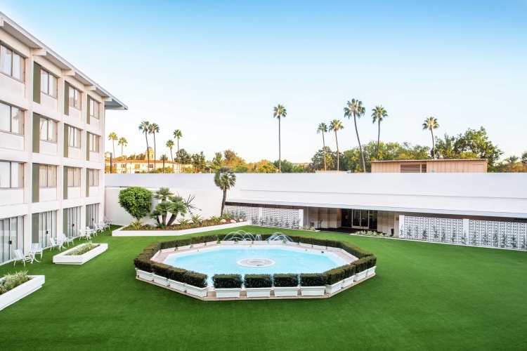 The Beverly Hilton photo 21