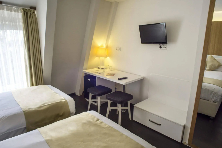 Hotel Larende