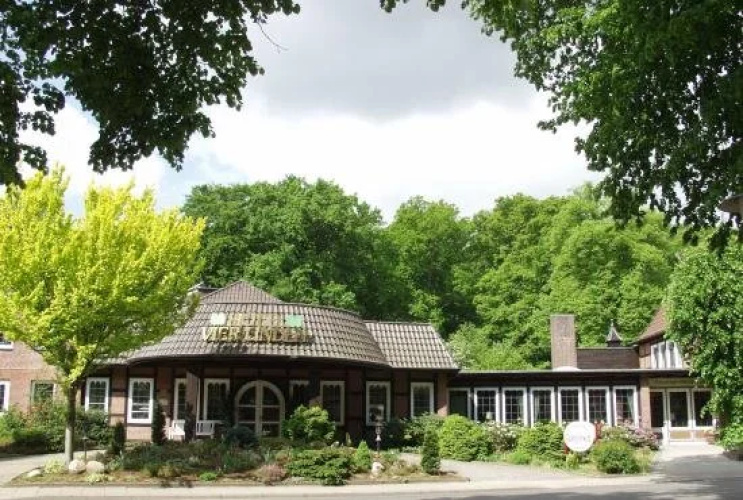 Vier Linden