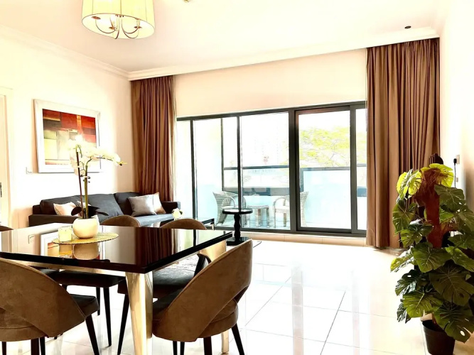 SuperHost - Apartment With Stunning Pool View in Business Bay
