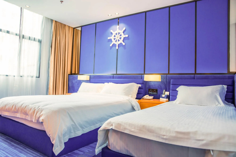 The Harbour Hotel