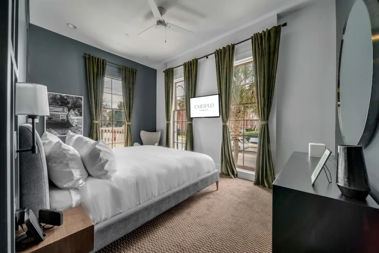 Luxury room