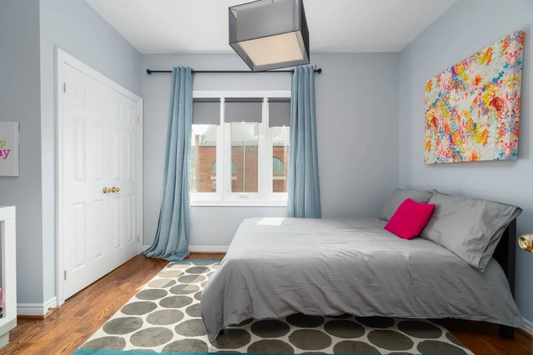 3 Bedroom 2 Bath Large Patio and CN View