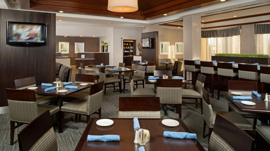 DoubleTree by Hilton Chicago Wood Dale - Elk Grove photo 25