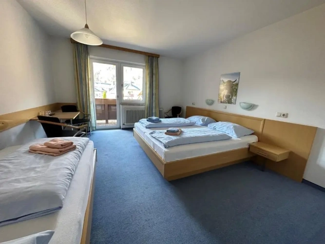 Standard Triple room with balcony