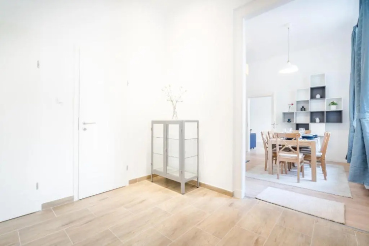 BpR Blooming Design Home with A/C