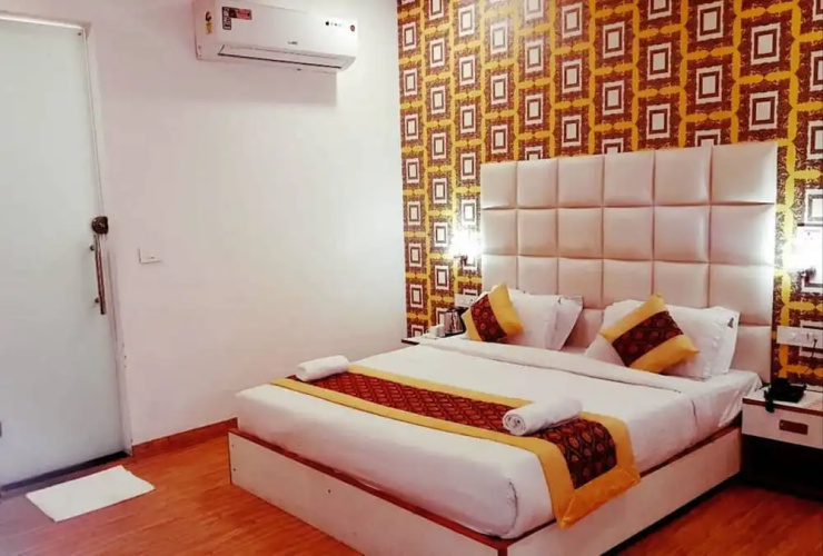Chanson Hotel