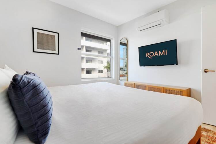 Roami At The Carmela