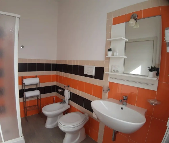 Comfort room