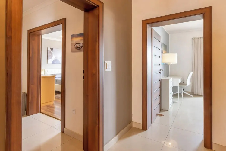 Modern and Comfortable Apart Savoy Garden