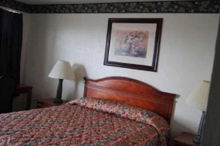 Budget Inn