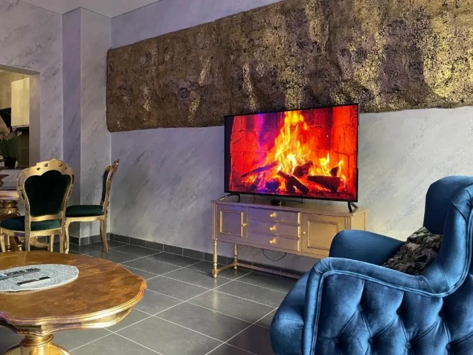 2 Bedrooms Double Suite