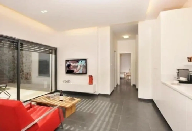 2 Bedrooms Family Suite with garden view