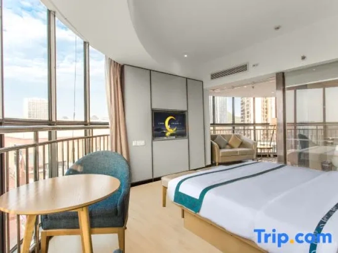 Standard Double room with city view