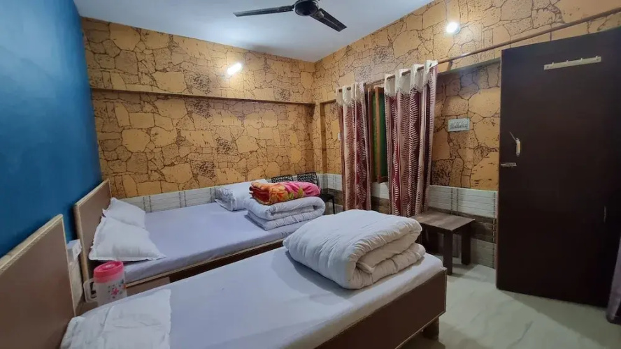 J M S Guest House
