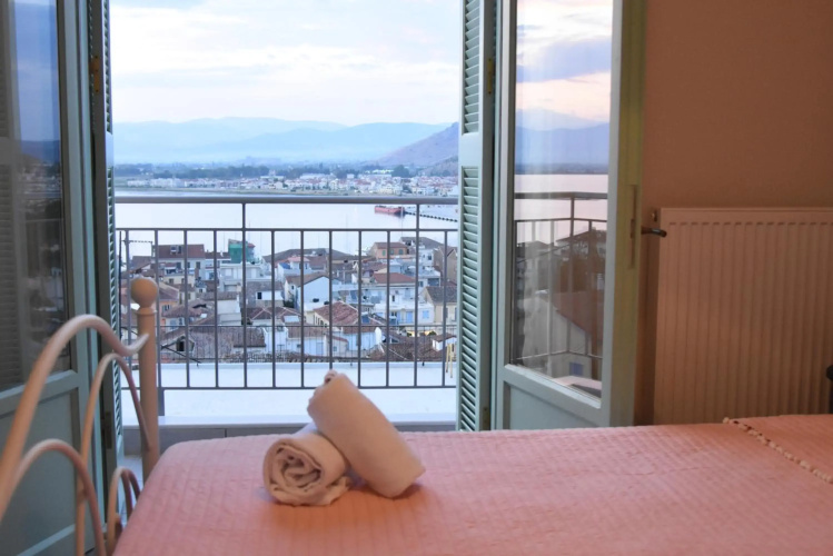 "ΡΟΔΙ" ΔΙΑΜΕΡΙΣΜΑ / "RODI" Apartment