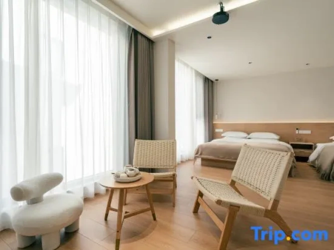 4 Bedrooms Suite