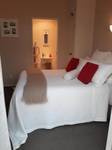 Ranfurly Cottage