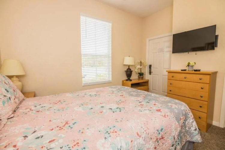 Lynval s Regal Palms Resort Townhome