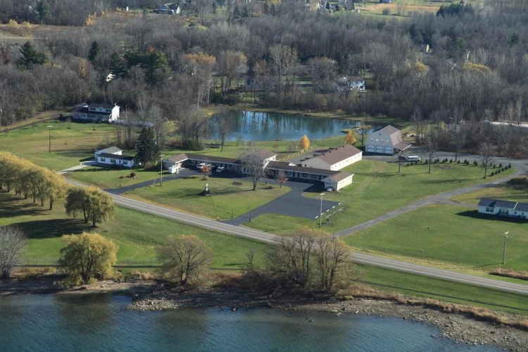 Lakeview Motel and Apartments