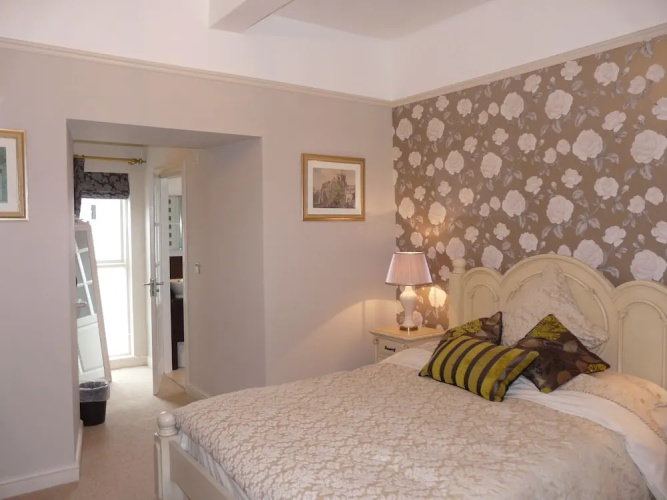 Priory Hotel