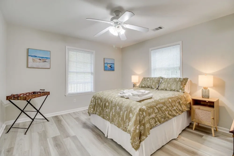 2 Bedrooms Cottage