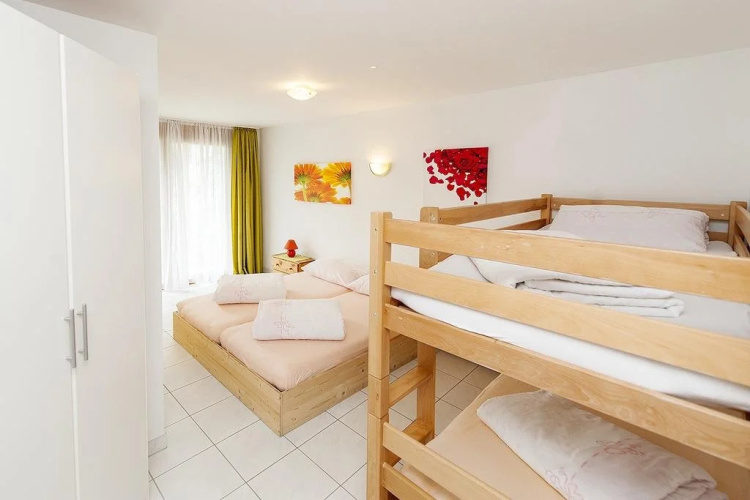 Ferienwohnung Cuntera