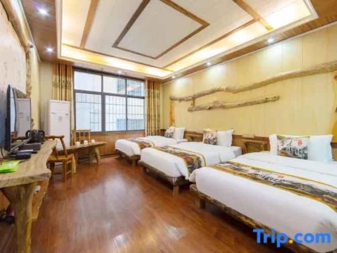 Standard Triple Family room