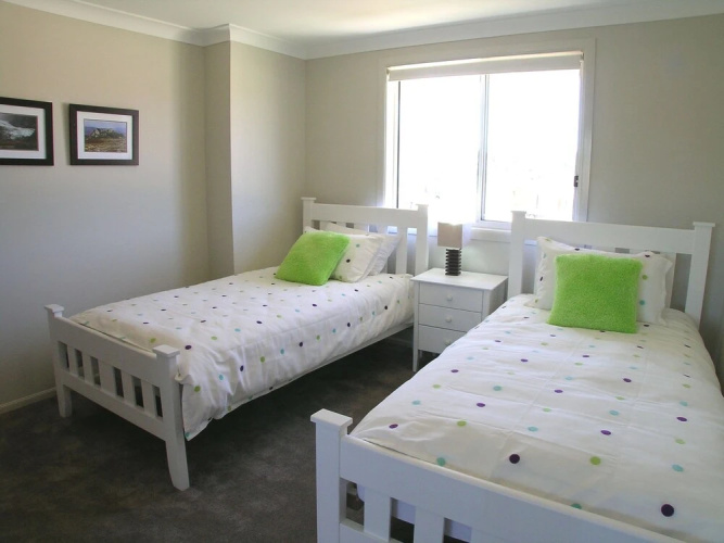 Lagoons Estate, 5 Lamandra Crescent,