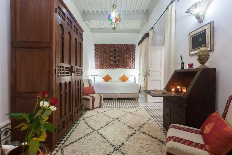 Riad  Emotion