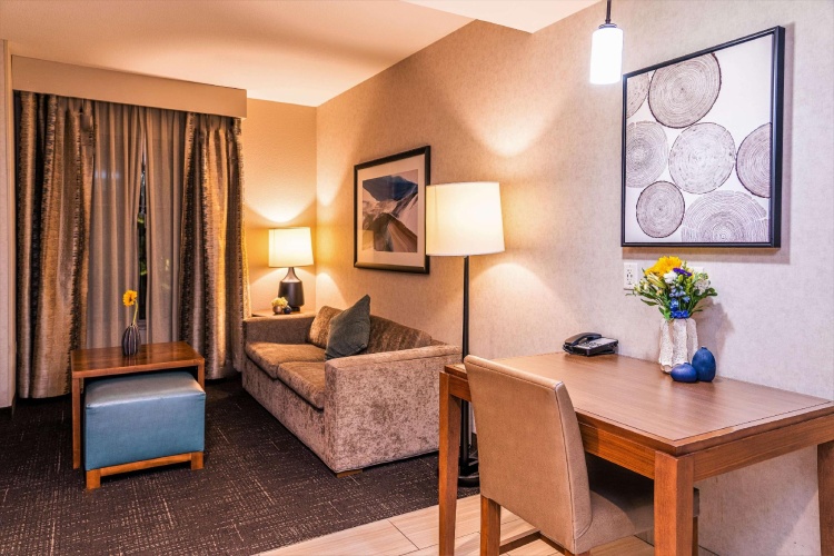 Quadruple Suite