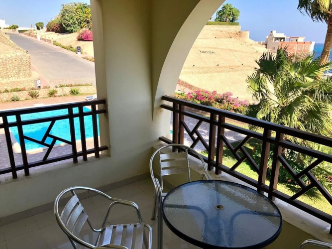 Stunning sea View Studio The View Waterside