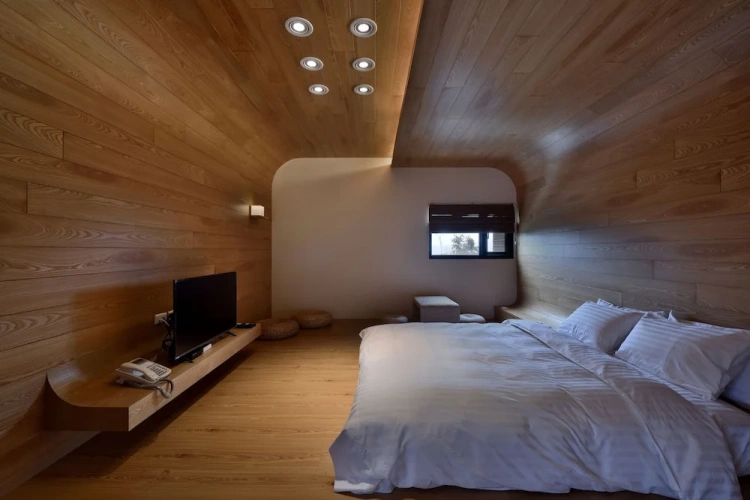 Standard Quadruple Family room