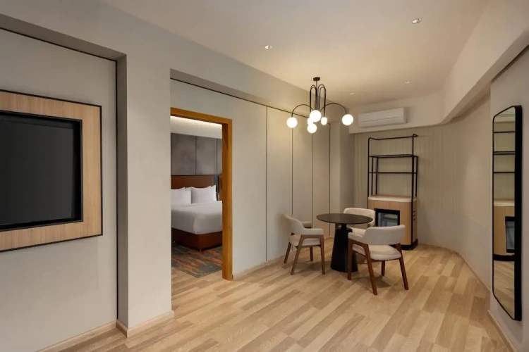 Double Suite