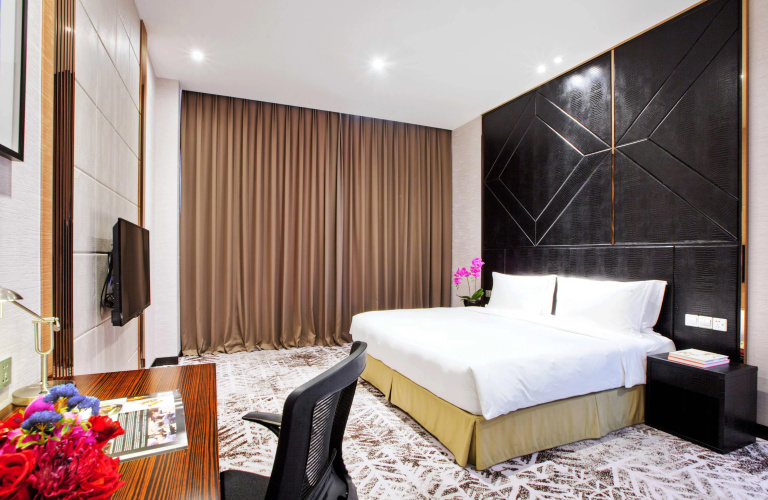 Crowne Plaza Shanghai Jinshan Hotel