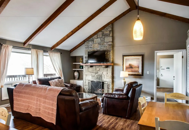 Cliff Dwellers Inn