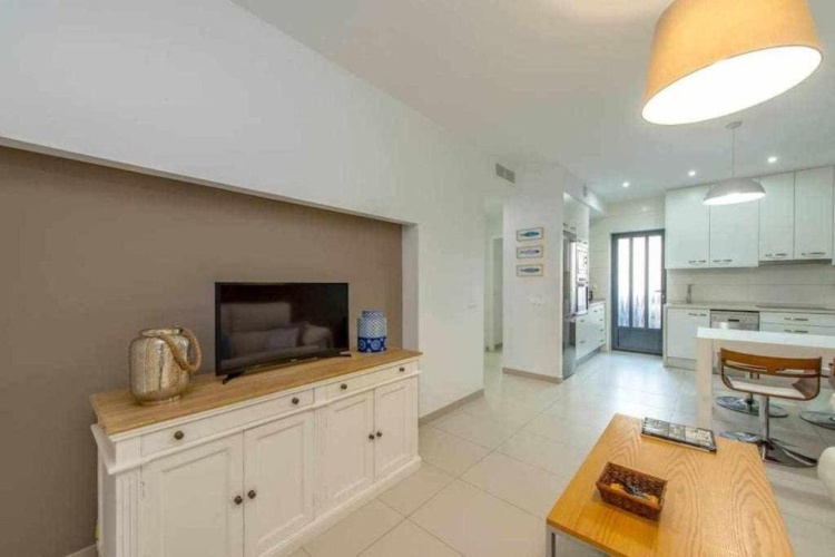2 Bedrooms Cottage