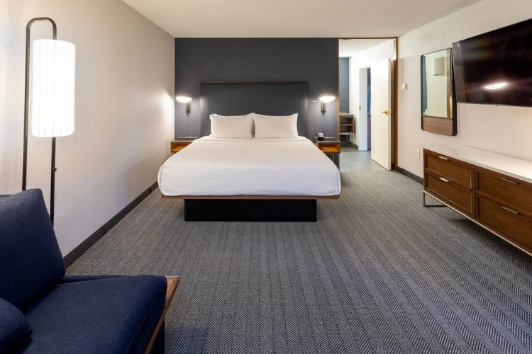 Standard Double room with courtyard view