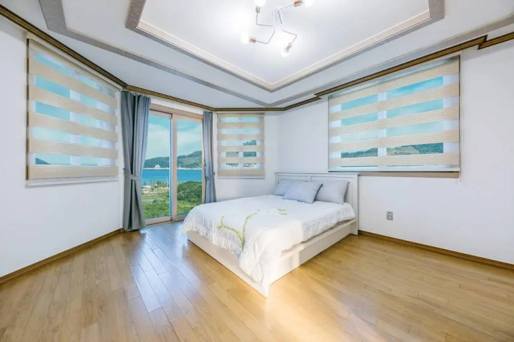 Star moon Pension